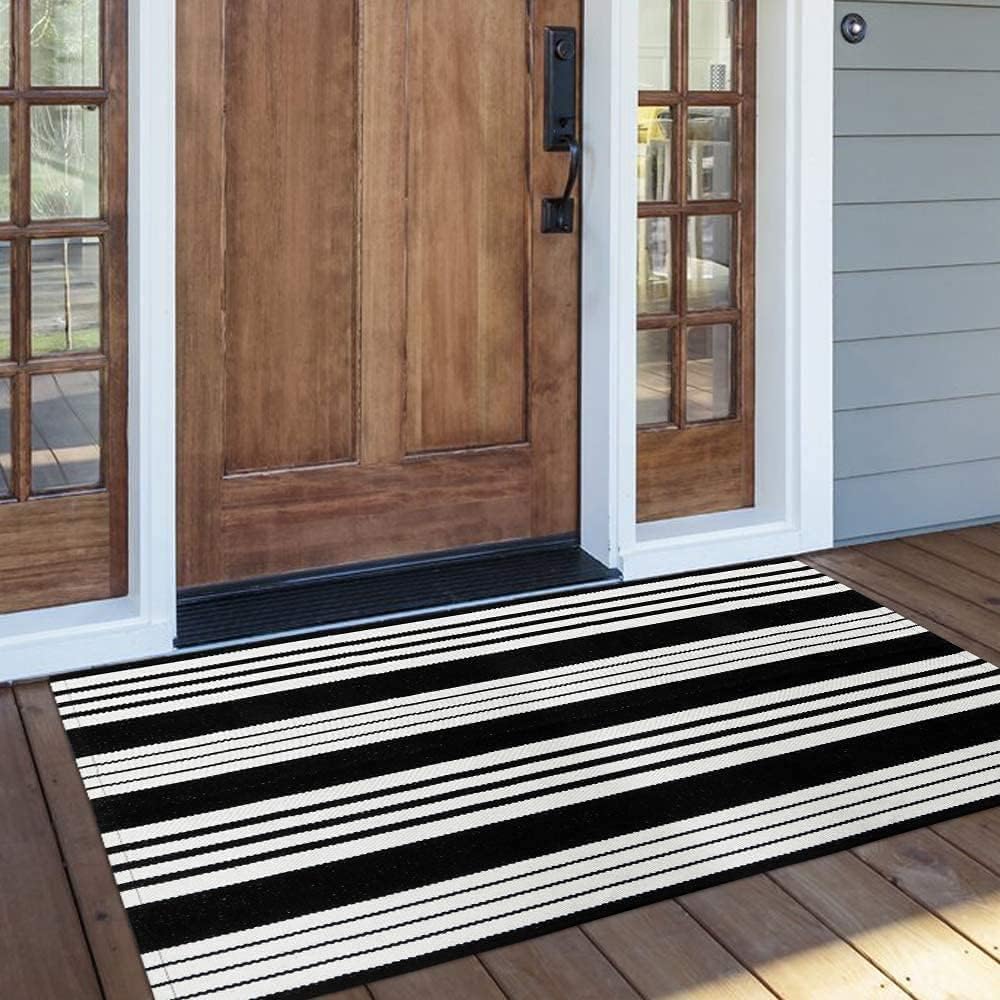 OJIA Outdoor Rug 3'x5', Black and Tan Area Rug Machine Washable Rugs Cotton Hand Woven Entry Rug Indoor Outdoor Striped Carpet for Front Porch/Deck/Backyard/Camping/Outdoor Decor