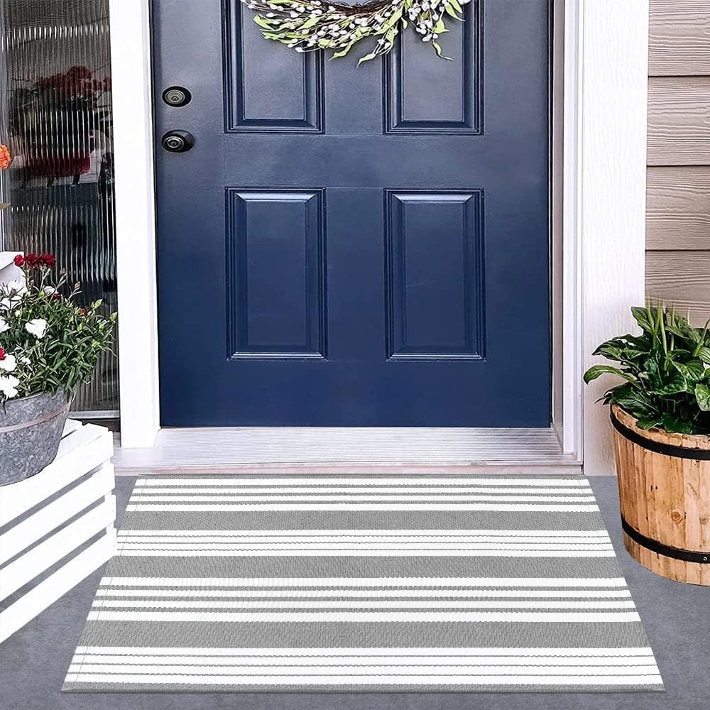 OJIA Outdoor Rug 3'x5', Black and Tan Area Rug Machine Washable Rugs Cotton Hand Woven Entry Rug Indoor Outdoor Striped Carpet for Front Porch/Deck/Backyard/Camping/Outdoor Decor