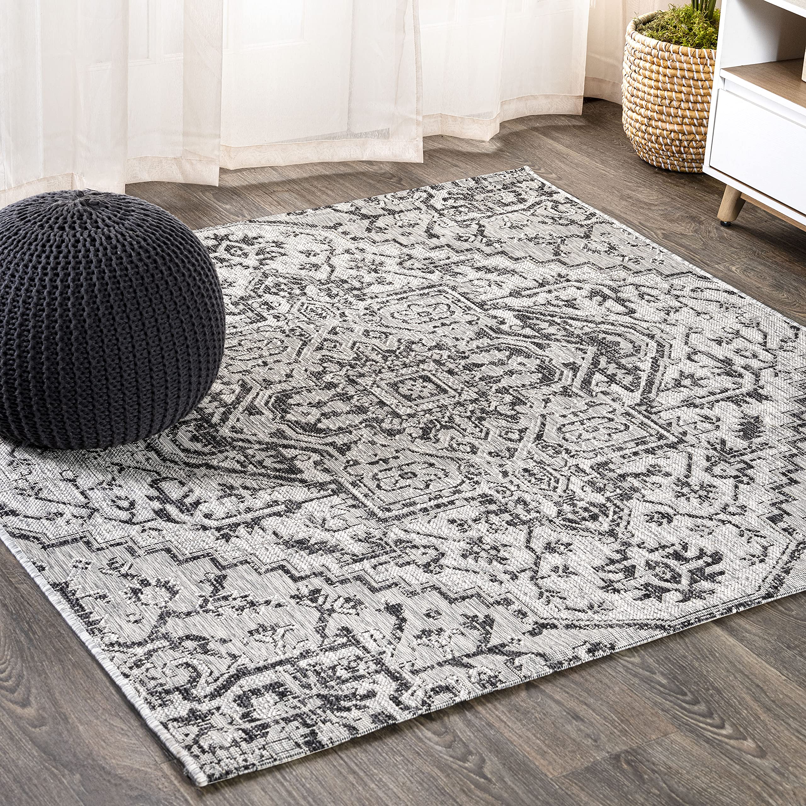 JONATHAN Y Boho Medallion Indoor Outdoor Area Rug 4X6 Navy/Gray, Estrella Textured Weave for Backyard, Patio, Porch, Easy-Cleaning, High Traffic, Pet-Friendly, Non-Shedding (SMB105B-4)