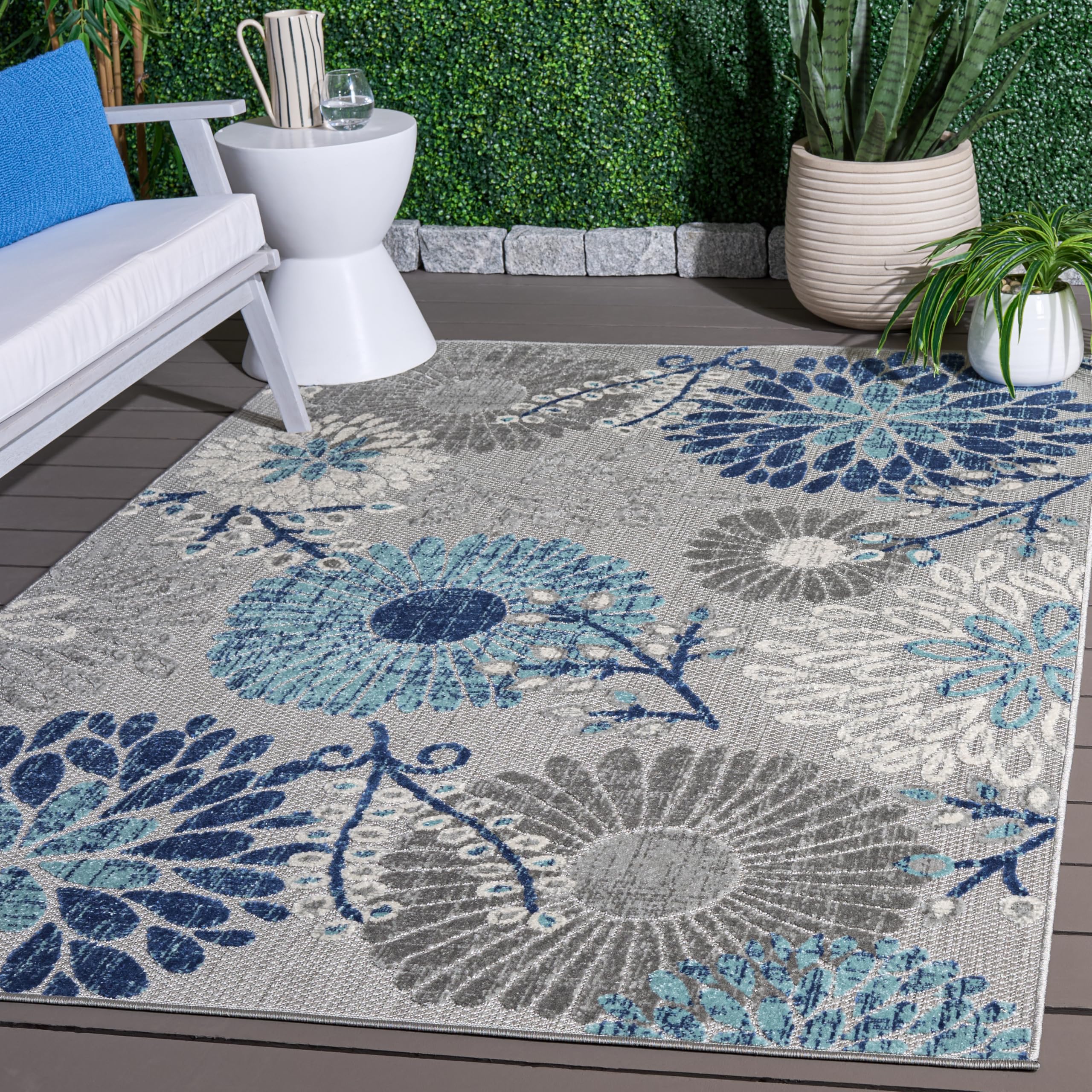 SAFAVIEH Washable Rug Outdoor Cabana Collection - 4' x 6', Cream & Red, Non-Shedding & Easy to Clean, Ideal for Patio, Backyard, Mudroom (CBN832A)