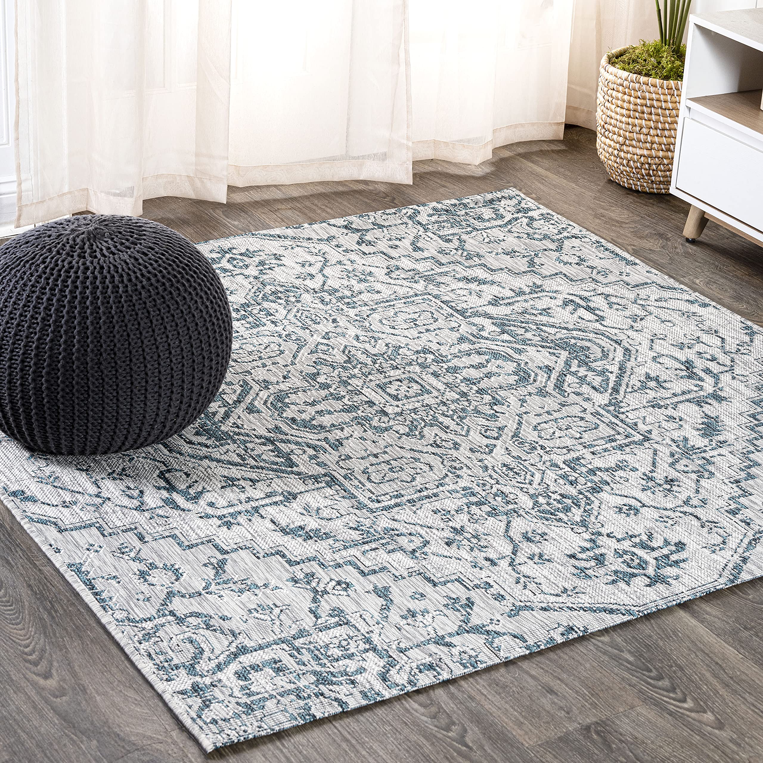 JONATHAN Y Boho Medallion Indoor Outdoor Area Rug 4X6 Navy/Gray, Estrella Textured Weave for Backyard, Patio, Porch, Easy-Cleaning, High Traffic, Pet-Friendly, Non-Shedding (SMB105B-4)